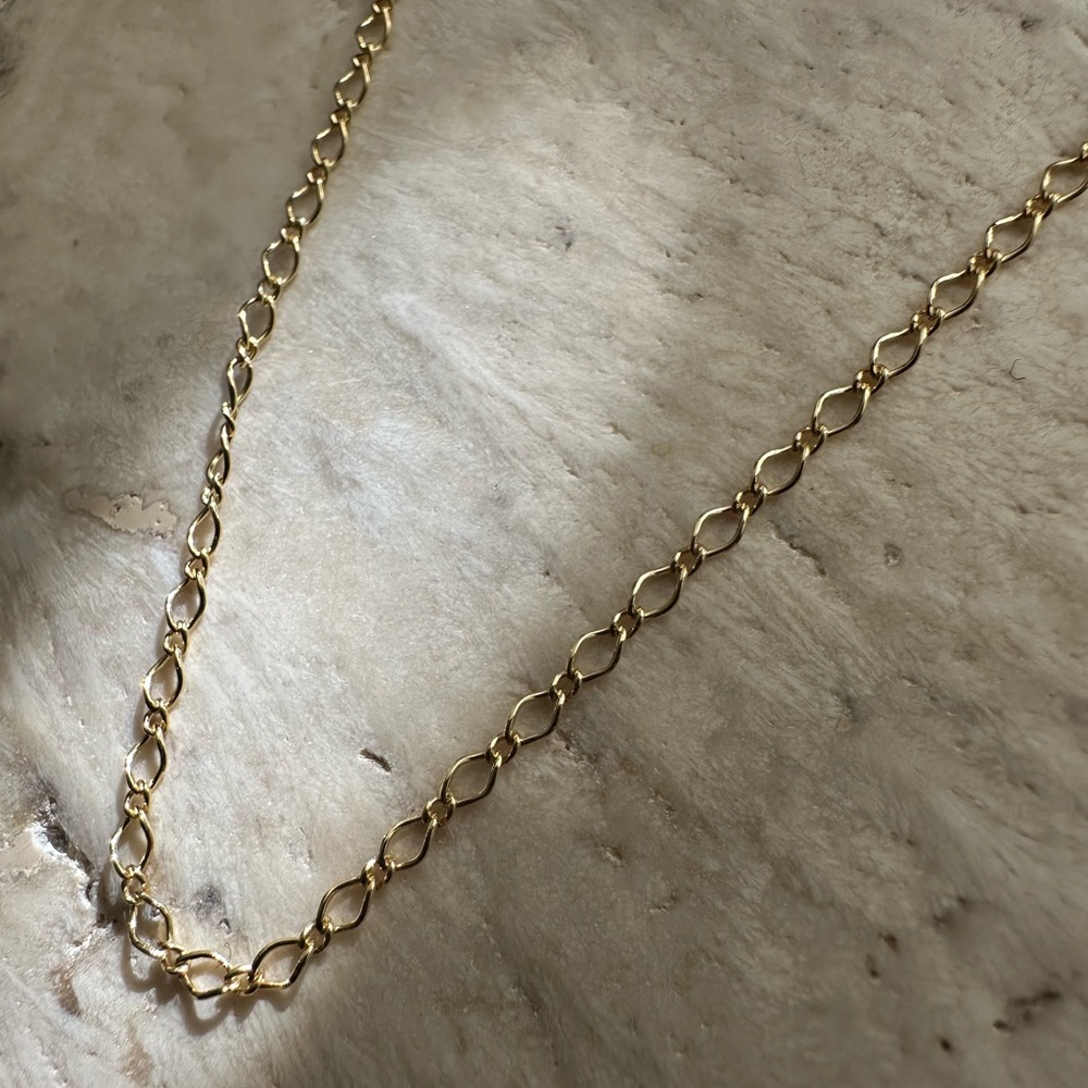 14k Gold Fill Delicate Link Necklace Chain 18" with 2mm link - Picture 2 of 9